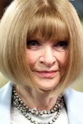 Anna Wintour’s Timeless Presence at Met Gala 2025