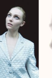 AnnaSophia Robb Behind The Blinds