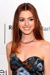 Anne Hathaway at Gotham Awards 2010