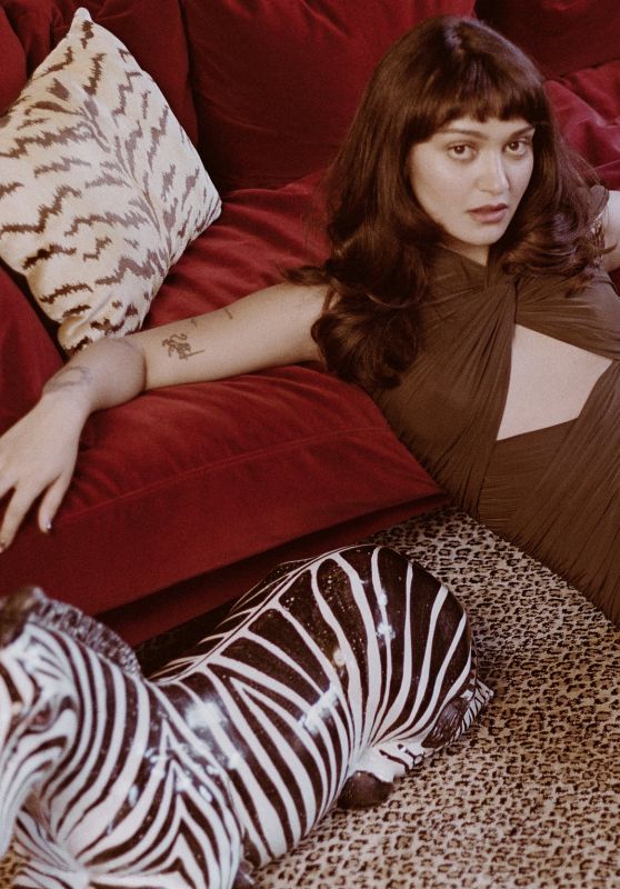 Ariela Barer: Polyester Magazine
