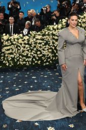Ashley Graham at 2025 Met Gala: Tailored Elegance