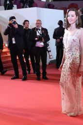 Aubrey Plaza Honey Dont Cannes 2025 Debut