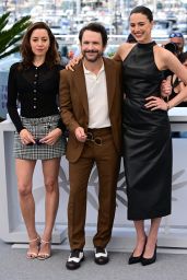 Aubrey Plaza Wears Self-Portrait at Cannes 2025