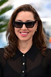 Aubrey Plaza Wears Self-Portrait at Cannes 2025