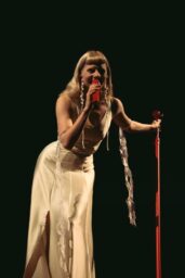 AURORA - Live at Le Zénith, Paris, May 2025