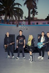 Avril Lavigne and Simple Plan: "Young & Dumb" Photoshoot
