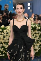 Bee Shaffer Embraces Classic Elegance at Met Gala 2025