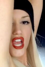 Behind the Scenes: Gwen Stefani's "Hollaback Girl"