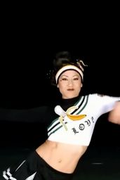 Behind the Scenes: Gwen Stefani