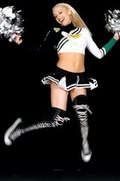 Behind the Scenes: Gwen Stefani