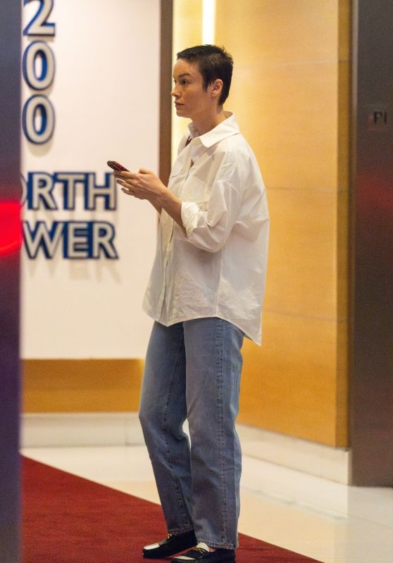 Brie Larson Arrives at Soho House West Hollywood 05.27.2025