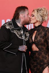 Bunnie Xo Black Lace ACM Awards 2025 Look