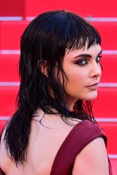 Cara Delevingne debuts new look at Cannes Film Festival