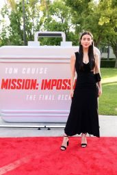 Caylee Cowan Premiere Classic Black Style