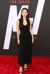 Caylee Cowan Premiere Classic Black Style