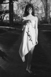 Celeste Dalla Porta - Collectible Dry Magazine Summer 2025