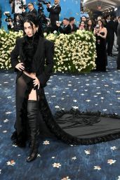 Charli XCX Goes Gothic at 2025 Met Gala
