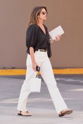 Cindy Crawford Chic in Beverly Hills May 2025