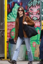 Daisy Edgar-Jones Casual SoHo Outing May 2025