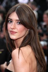 Daisy Edgar-Jones Channels Old Money Glam at Cannes 2025 in Gucci