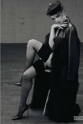 Deva Cassel Numéro 2025 Defines Modern Allure