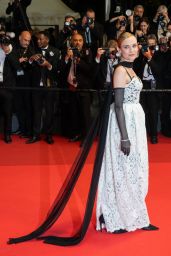 Diane Kruger Dolce & Gabbana Lace Gown Cannes 2025 Premiere