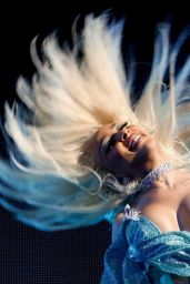 Doja Cat Sparkles at Wango Tango