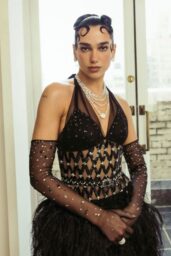 Dua Lipa Met Gala Photo Moment