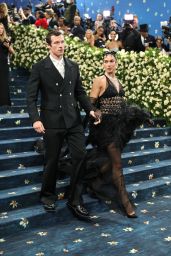 Dua Lipa’s Dramatic Look at the 2025 Met Gala