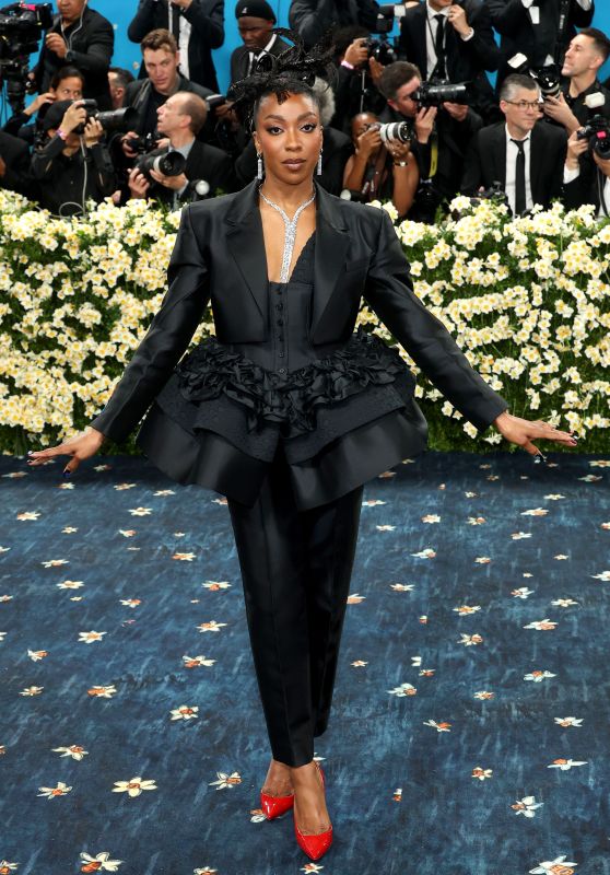 Ego Nwodim’s Playful Elegance at Met Gala 2025