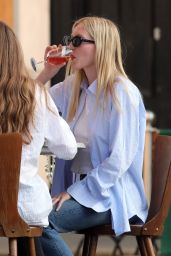 Ella Richards Enjoys Alfresco Drinks in Notting Hill