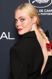 Elle Fanning L