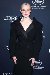 Elle Fanning L