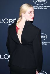 Elle Fanning L
