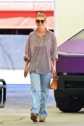 Ellen Pompeo Coffee Run Style Los Angeles 05 09 2025