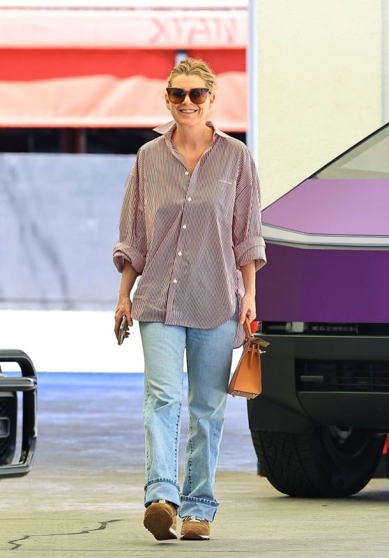 Ellen Pompeo Coffee Run Style Los Angeles 05.09.2025