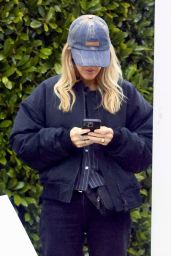 Ellie Goulding’s Casual Shopping Day in West Hollywood