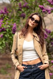 Emily Ratajkowski Attends Burberry Spring Luncheon in NYC