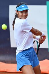 Emma Raducanu Practices at Italian Open Rome May 2025