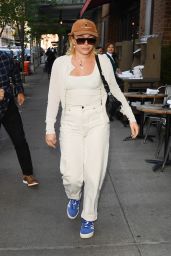 Florence Pugh Steps Out for Shopping in NYC