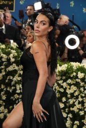 Georgina Rodriguez Debuts at Met Gala 2025 in Vetements