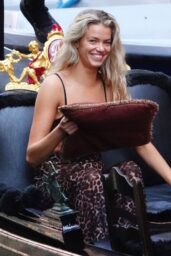 Hailey Clauson Fashion Venice Moment