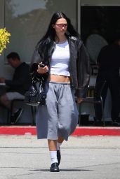 Hamlin Sisters Grab Lunch at Beverly Glen Deli 2025