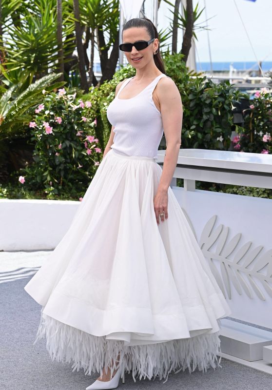 Hayley Atwell Channels Riviera Chic in Cannes