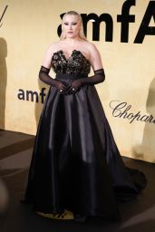 Hayley Hasselhoff Attends 31st amfAR Gala, Cannes