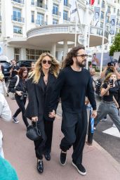 Heidi Klum Rocks Louboutin Loafers in Cannes
