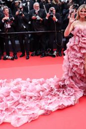 Heidi Klum Turns Heads at Cannes 2025 Premiere