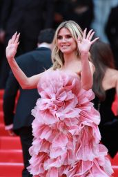 Heidi Klum Turns Heads at Cannes 2025 Premiere