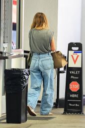 Hilary Duff’s Casual Post-Appointment Look in Beverly Hills