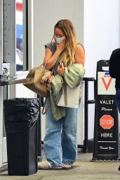 Hilary Duff’s Casual Post-Appointment Look in Beverly Hills